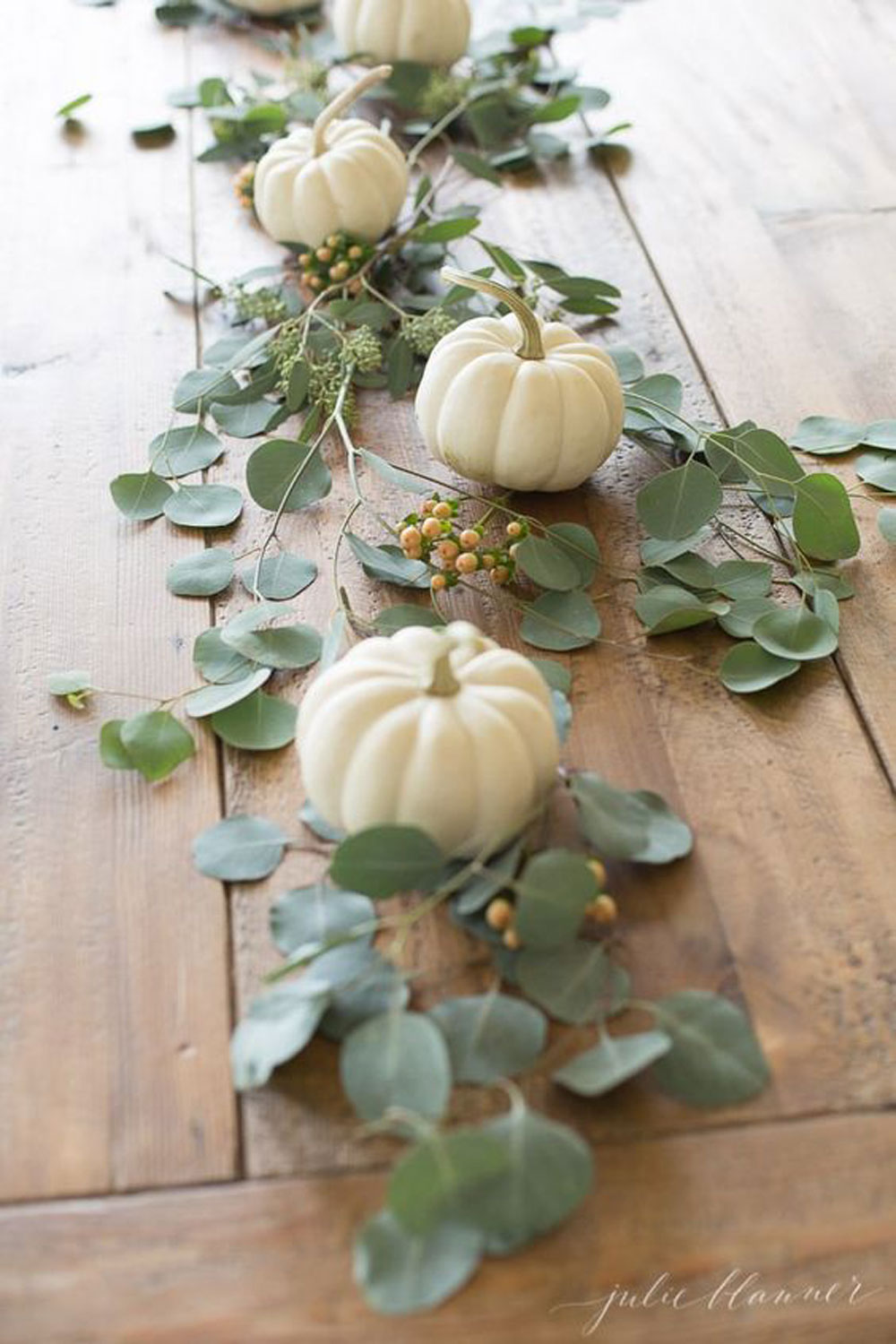 White pumpkin centerpiece idea