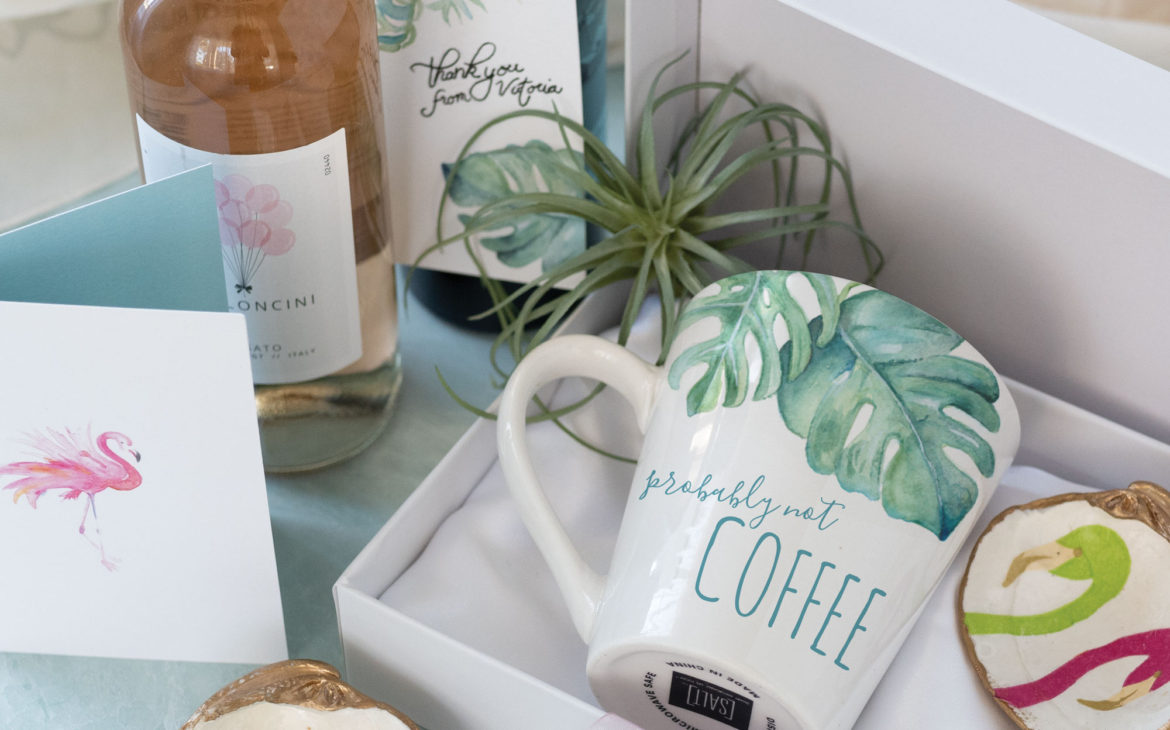 Cute Tropical Gift Box Ideas