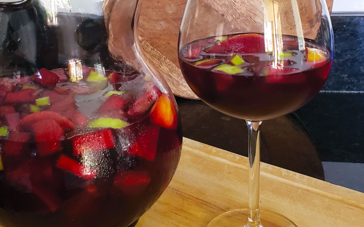 Easy Red Wine Sangria Recipe