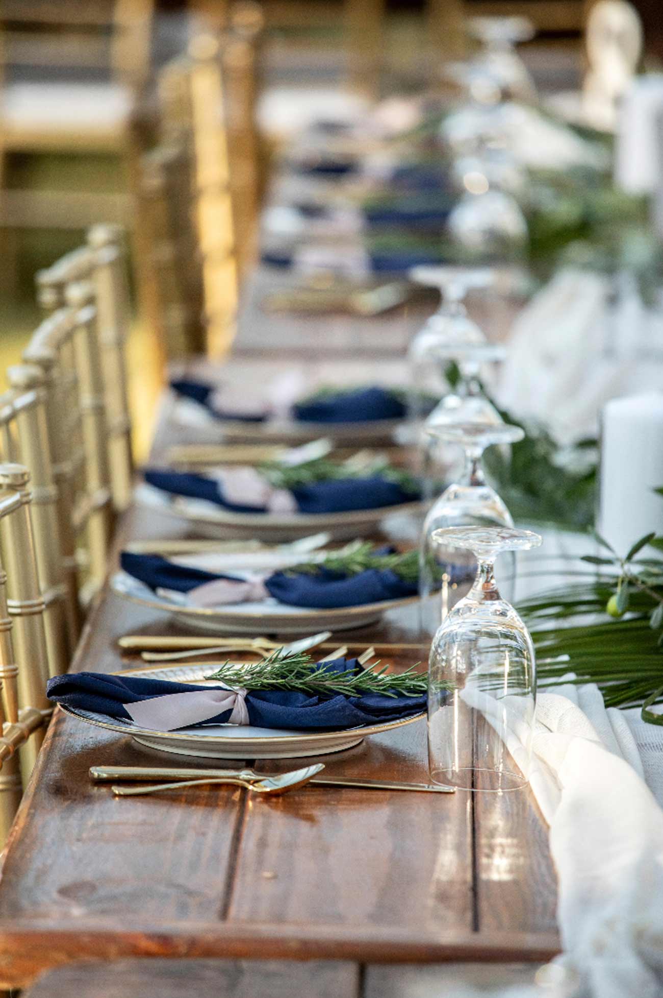 Rustic Winter Wedding Ideas Table Settings